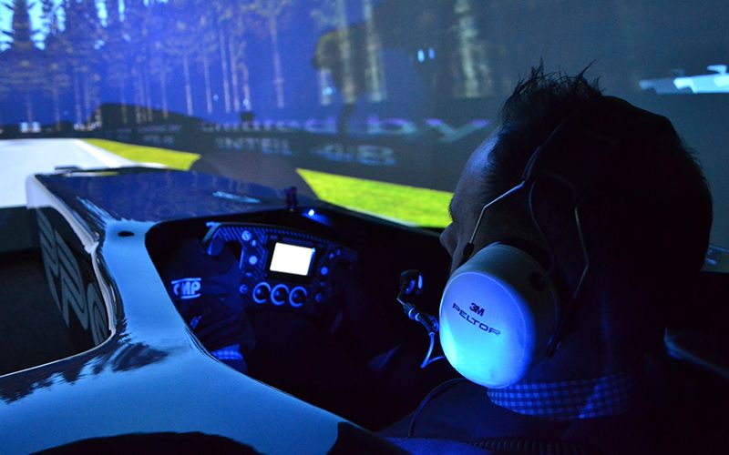 Dura Race Performance Simulator Room